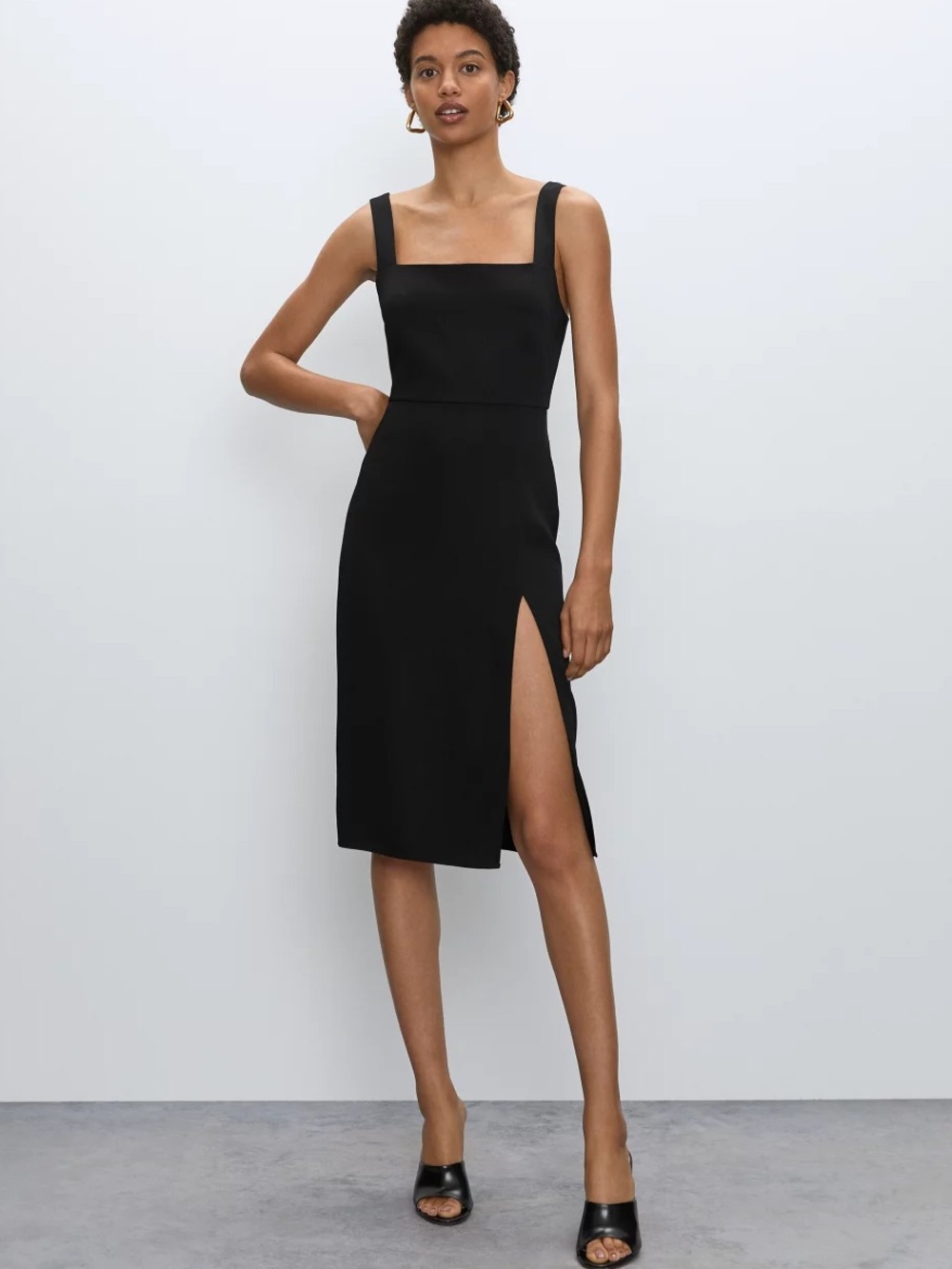 Aritzia Babaton 90s Slit Midi Sleeveless Dress in Black